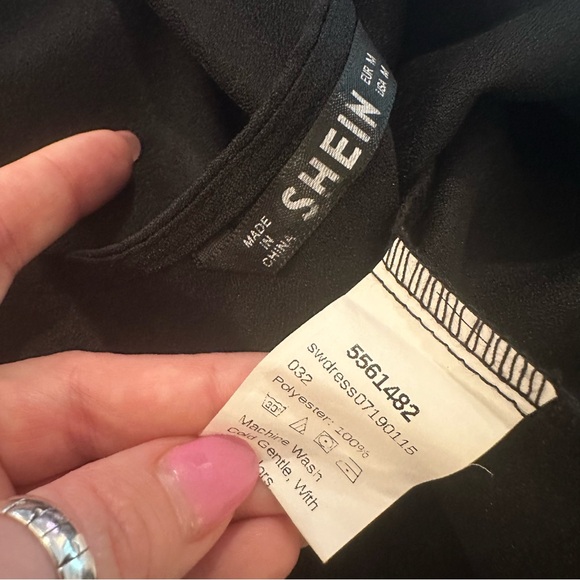 SHEIN Scallop Trim Black Shift Dress Size Medium - Picture 6 of 8